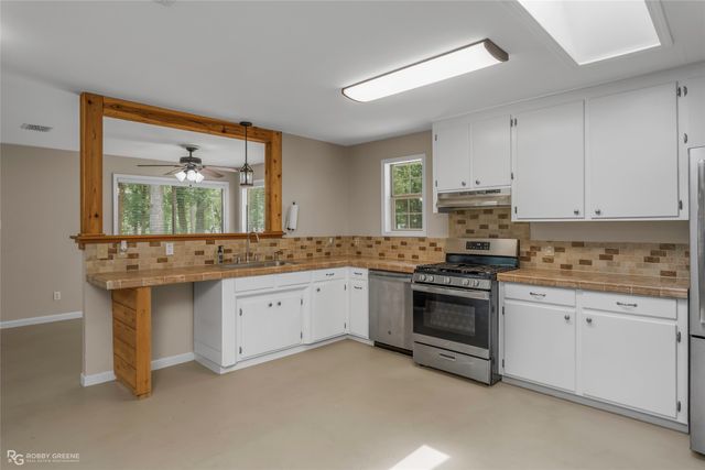 6612 N Club Drive, Shreveport, LA 71107