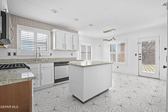 14440 Corby Place, Horizon City, TX 79928