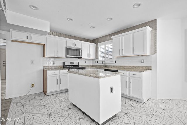 14440 Corby Place, Horizon City, TX 79928