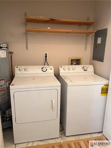 2513 Lighthouse Lane 2513, Sayreville, NJ 08859