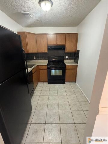 2513 Lighthouse Lane 2513, Sayreville, NJ 08859