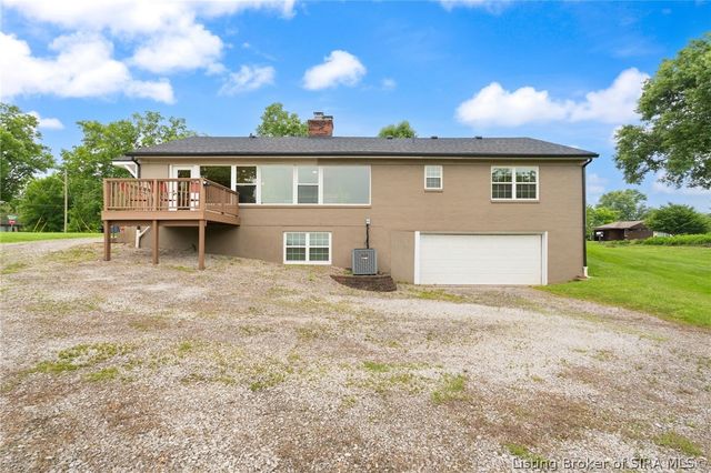 1610 Crestview Drive, New Albany, IN 47150