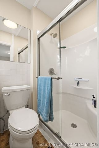 1610 Crestview Drive, New Albany, IN 47150
