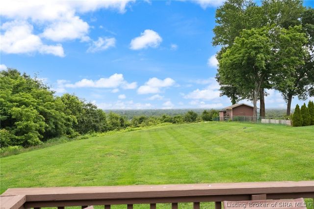 1610 Crestview Drive, New Albany, IN 47150