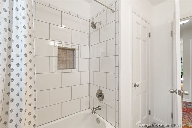 1610 Crestview Drive, New Albany, IN 47150