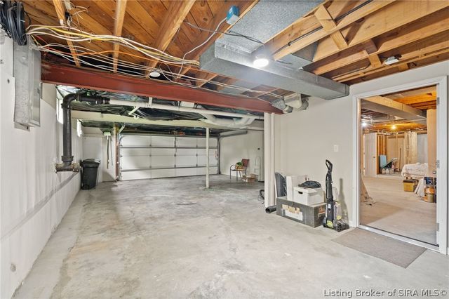 1610 Crestview Drive, New Albany, IN 47150