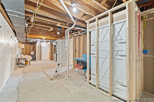1610 Crestview Drive, New Albany, IN 47150