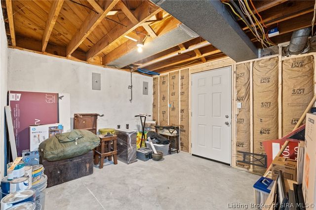 1610 Crestview Drive, New Albany, IN 47150