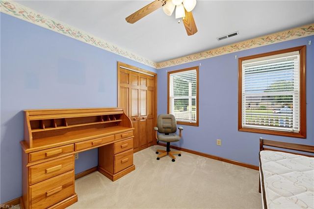 102 Wade AVE, Knotts Island, NC 27950