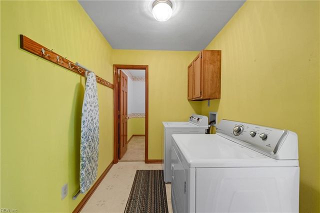 102 Wade AVE, Knotts Island, NC 27950