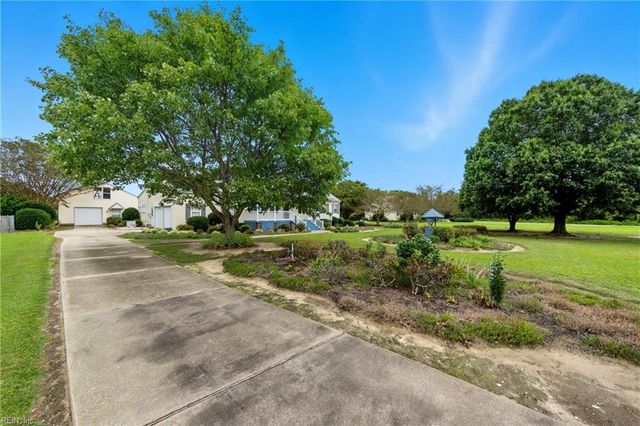 102 Wade AVE, Knotts Island, NC 27950