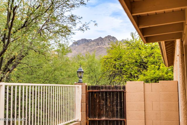 7712 E Elk Creek Road, Tucson, AZ 85750