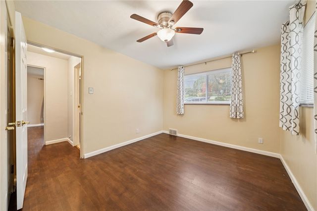 3608 Rosebriar Avenue, Shaler, PA 15116