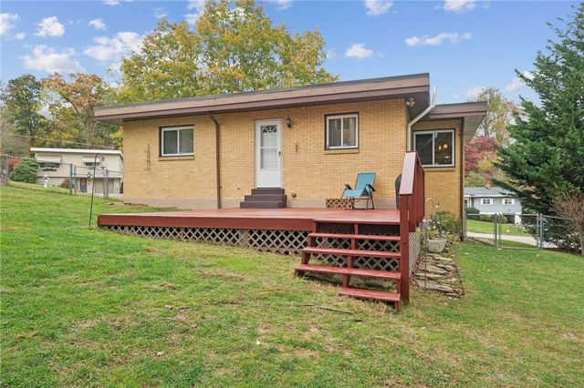 3608 Rosebriar Avenue, Shaler, PA 15116