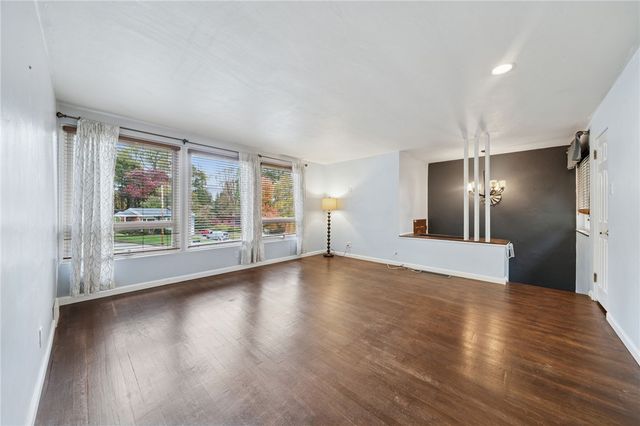 3608 Rosebriar Avenue, Shaler, PA 15116