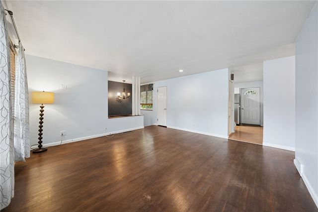 3608 Rosebriar Avenue, Shaler, PA 15116