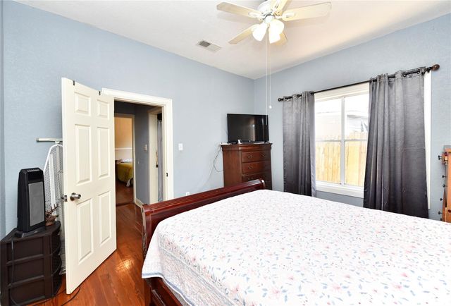 4104 Walker Street, Houston, TX 77023