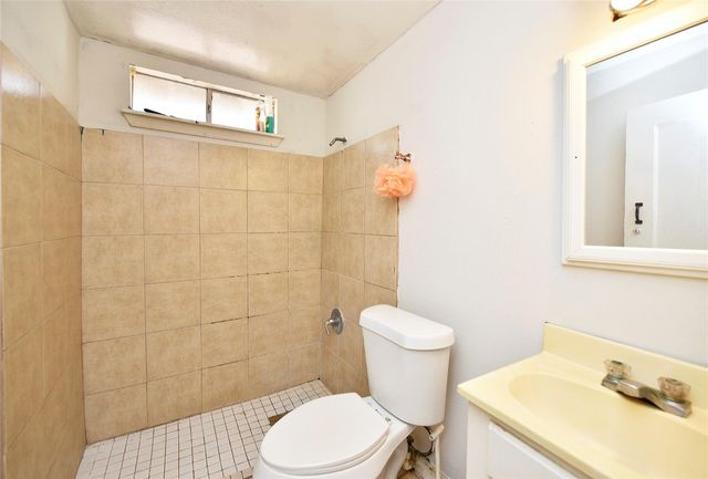 4104 Walker Street, Houston, TX 77023