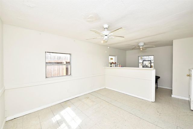 4104 Walker Street, Houston, TX 77023