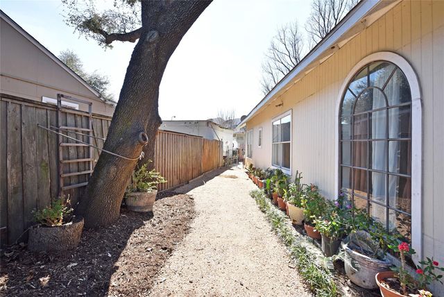 4104 Walker Street, Houston, TX 77023
