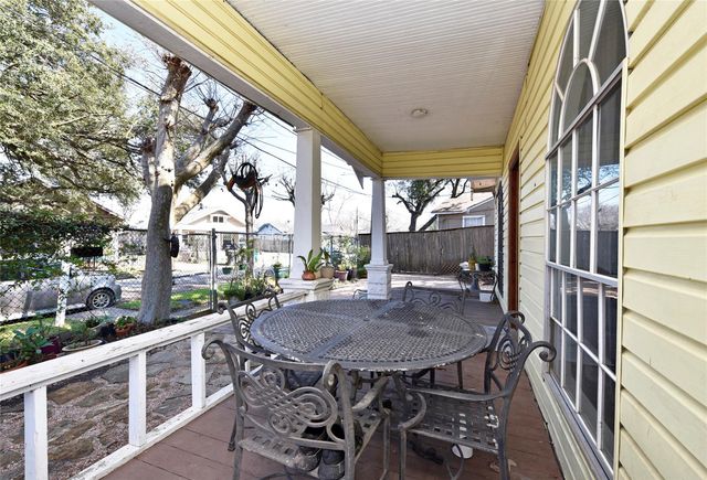 4104 Walker Street, Houston, TX 77023
