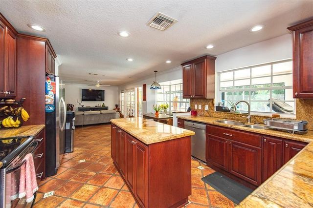 11650 SW 1st Street, Plantation, FL 33325