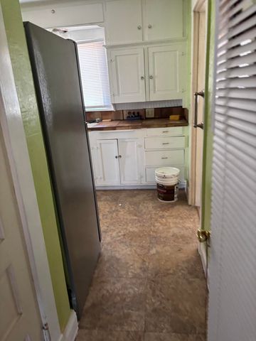 1928 Sunshine Terrace SE, Albuquerque, NM 87106