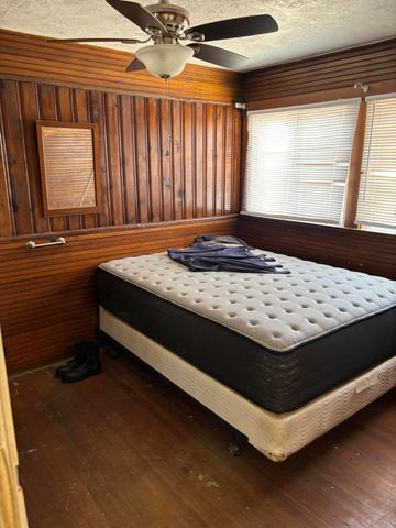 1928 Sunshine Terrace SE, Albuquerque, NM 87106