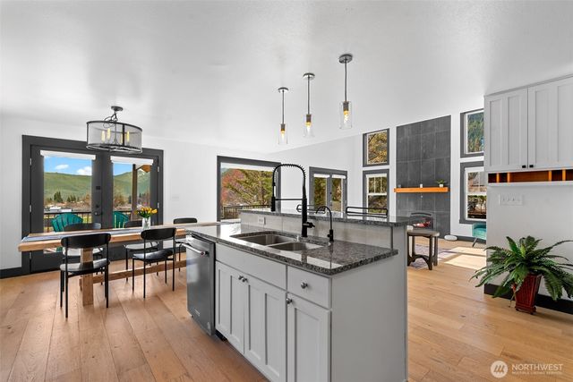 12345 Village View Drive, Leavenworth, WA 98826