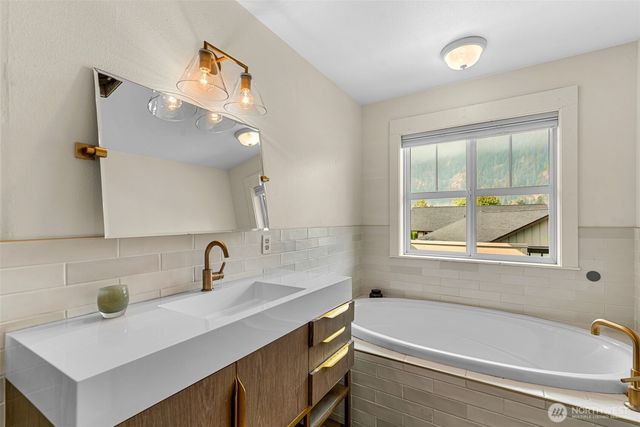 12345 Village View Drive, Leavenworth, WA 98826