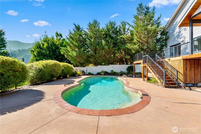 12345 Village View Drive, Leavenworth, WA 98826