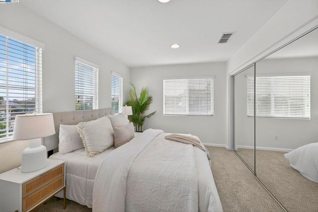 729 Copperfield Ct, Brentwood, CA 94513