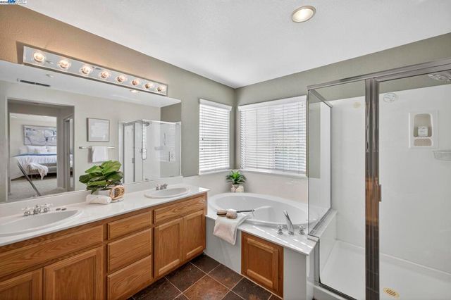 729 Copperfield Ct, Brentwood, CA 94513