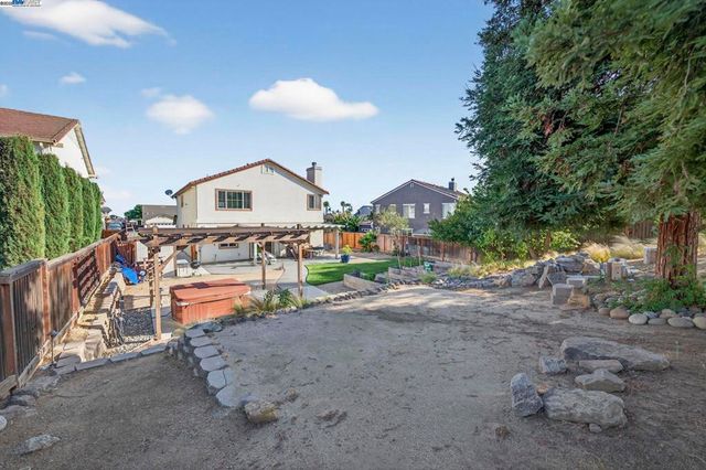 729 Copperfield Ct, Brentwood, CA 94513