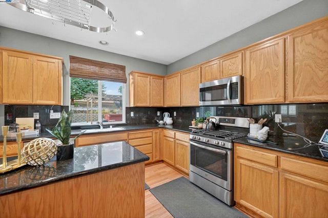 729 Copperfield Ct, Brentwood, CA 94513