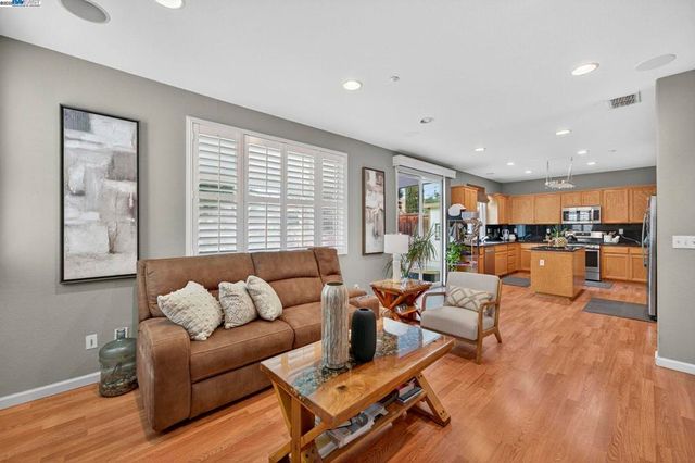 729 Copperfield Ct, Brentwood, CA 94513