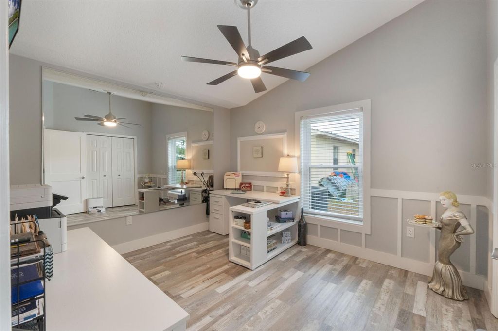 Image 22 of property listing at 12401 BLUE HERON WAY, Leesburg, FL 34788