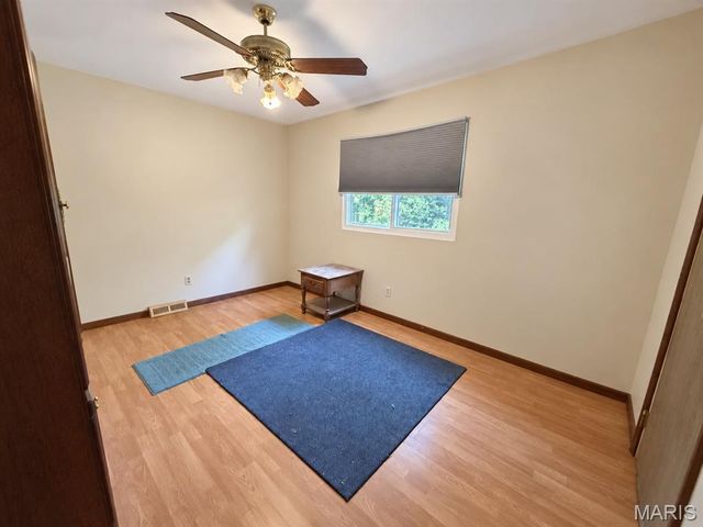 1033 Rutledge Drive, Belleville, IL 62221