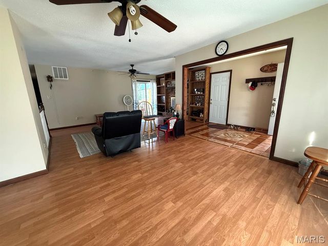 1033 Rutledge Drive, Belleville, IL 62221