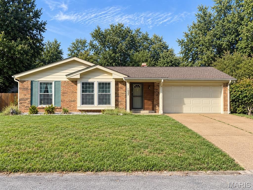 1033 Rutledge Drive, Belleville, IL 62221