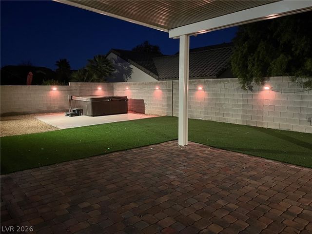 5520 Kings Row Court, Las Vegas, NV 89148