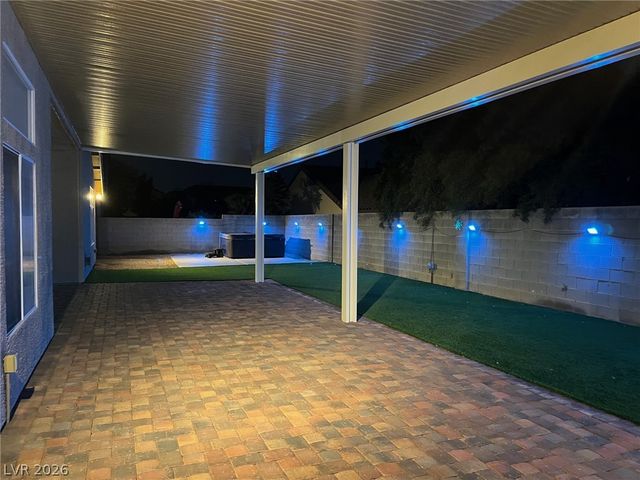 5520 Kings Row Court, Las Vegas, NV 89148