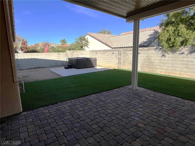5520 Kings Row Court, Las Vegas, NV 89148