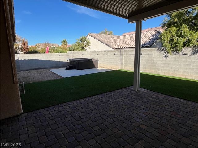 5520 Kings Row Court, Las Vegas, NV 89148