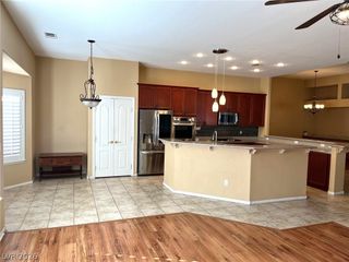 5520 Kings Row Court, Las Vegas, NV 89148