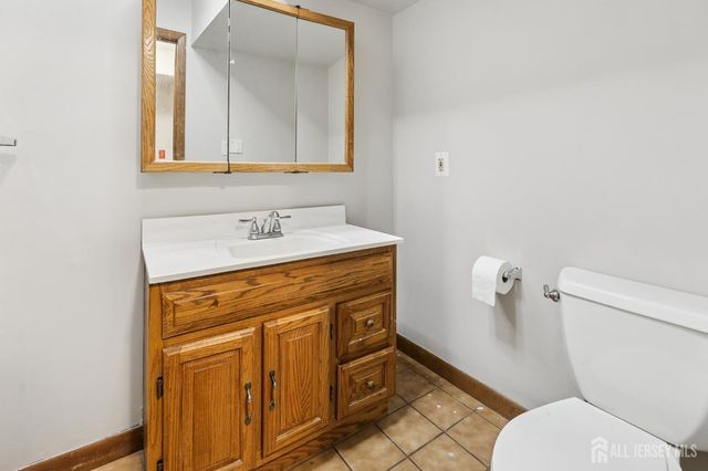 49 Morton Avenue, Monroe, NJ 08831