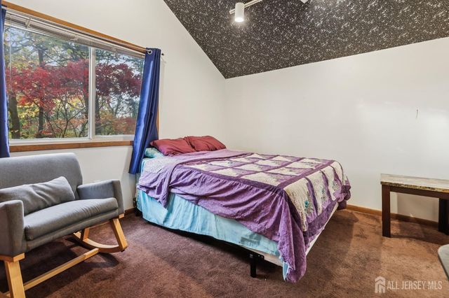 49 Morton Avenue, Monroe, NJ 08831