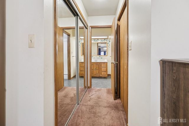 49 Morton Avenue, Monroe, NJ 08831