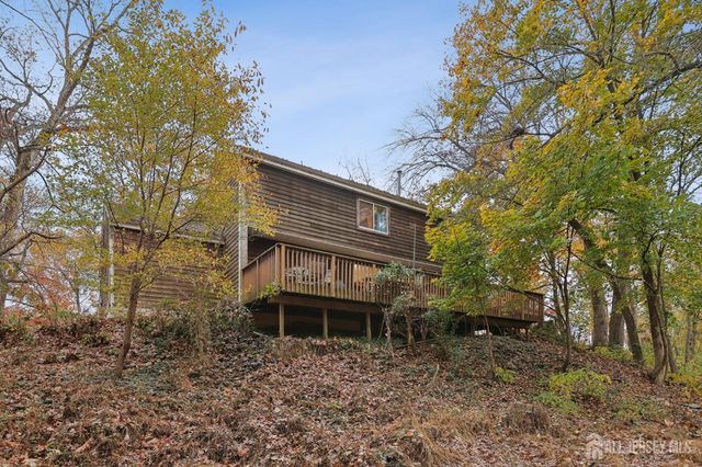 49 Morton Avenue, Monroe, NJ 08831