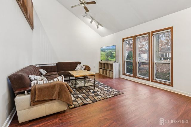 49 Morton Avenue, Monroe, NJ 08831